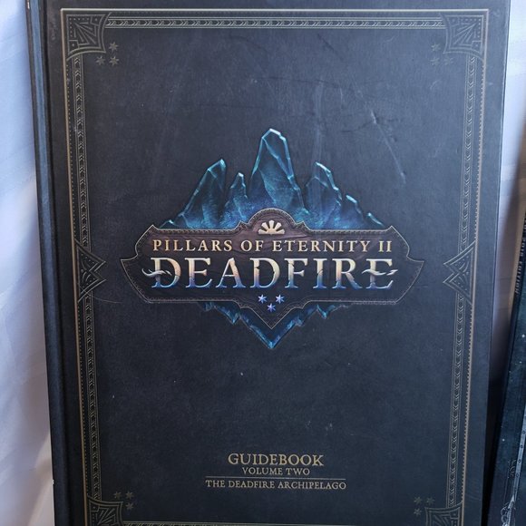 WARHAMMER 40000 CHAPTER APPROVED BOOK AND PILLARS - Picture 2 of 16